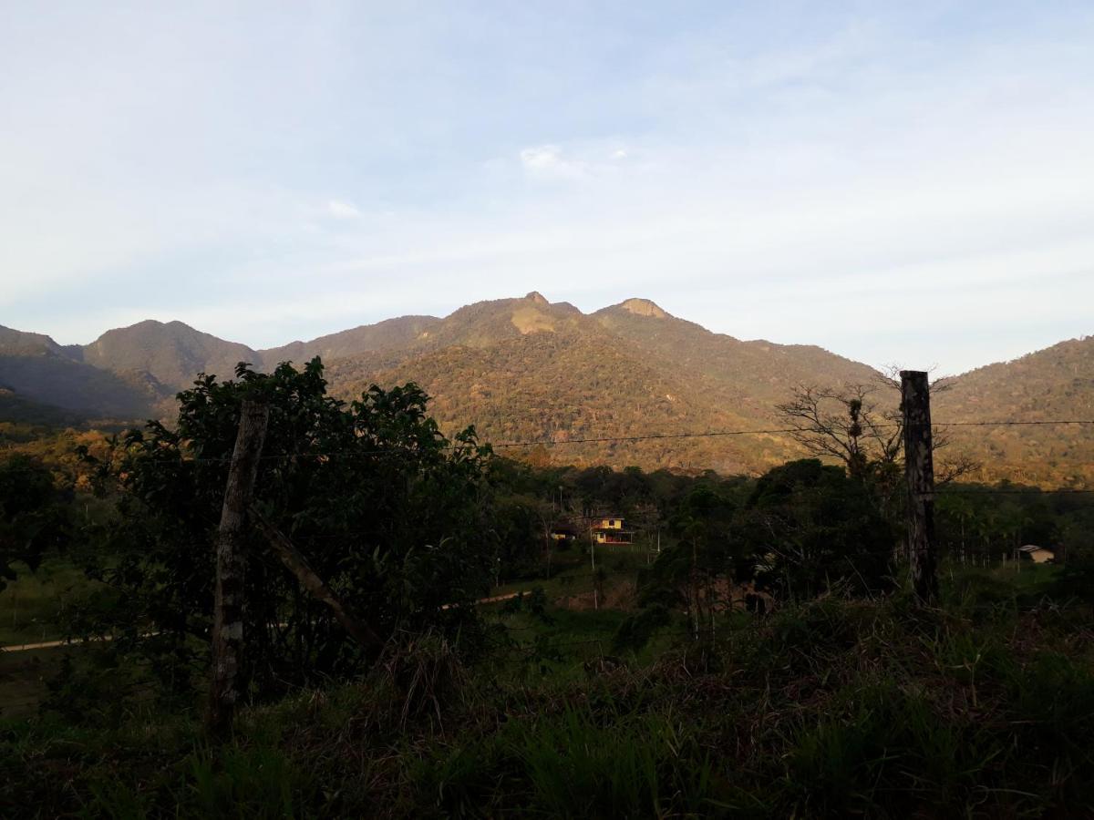 Sitio Das Bromelias Cachoeira Do Tombador Ubatuba Bagian luar foto